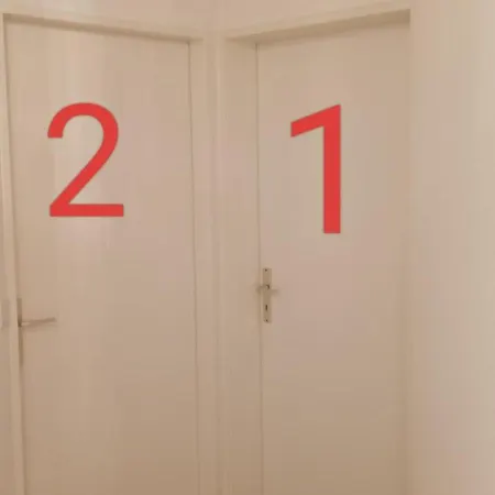 Jolie Chambre Dans Un Séjour chez l'habitant Genève